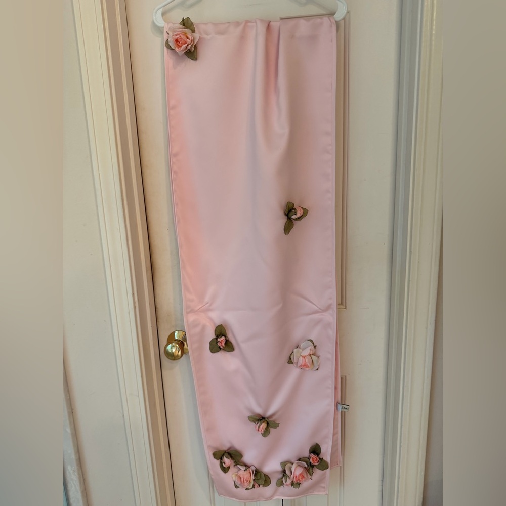 Ilana Wolf NWT Pink Satin Evening Wrap w/ Silk Flower Embellishment. Gorgeous! - Picture 16 of 16